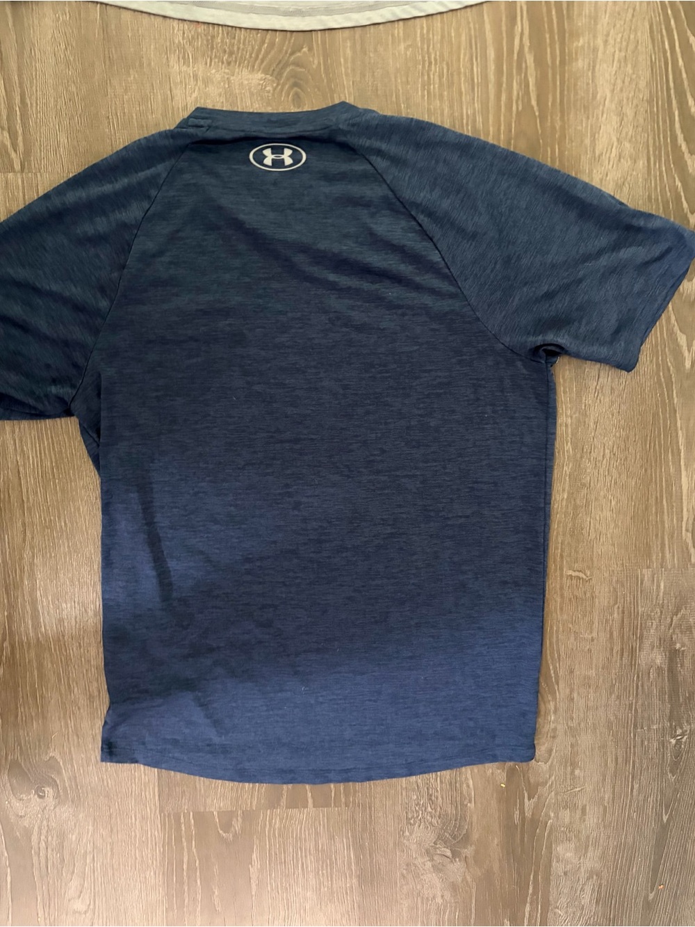 Under Armour Men’s Small Tech Tee V-Neck Shirt Bundle (Lot of 2) Gray & Navy - Picture 3 of 5